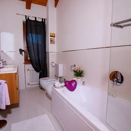 Ai Pellegrini فندق مبيت وإفطار 3*